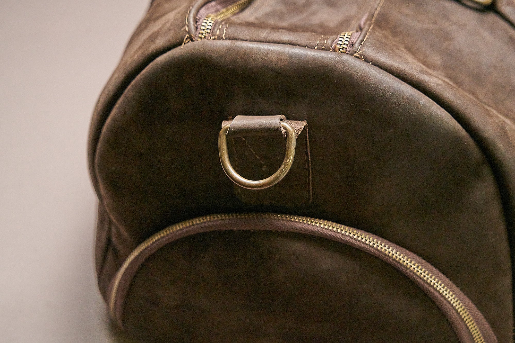 Closeup_DarkChocolateBrown_StuntBag